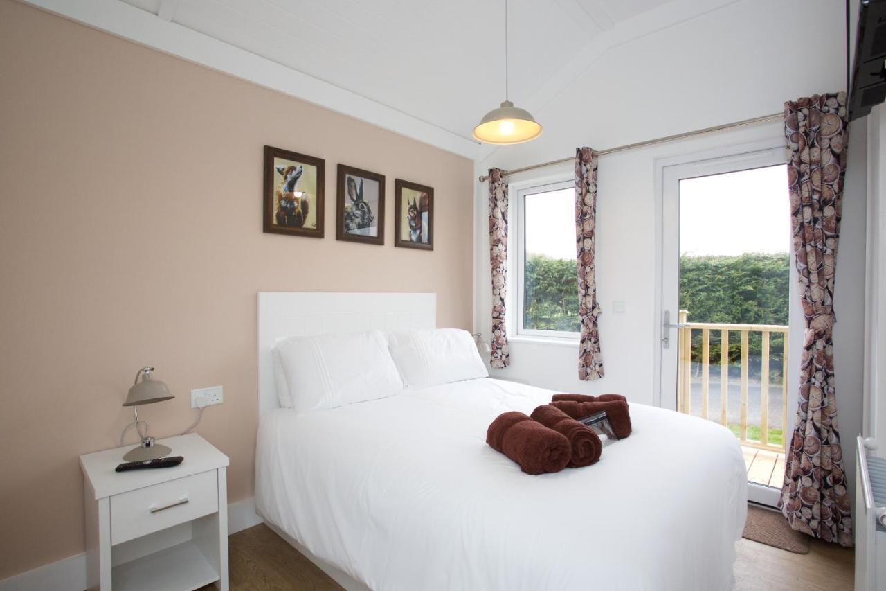 Braidhaugh Holiday Lodge And Glamping Park 克里夫 外观 照片