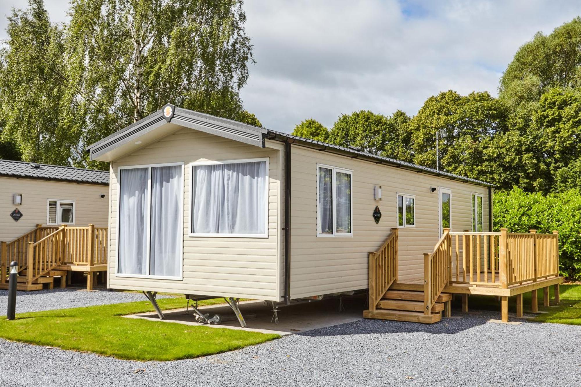 Braidhaugh Holiday Lodge And Glamping Park 克里夫 外观 照片